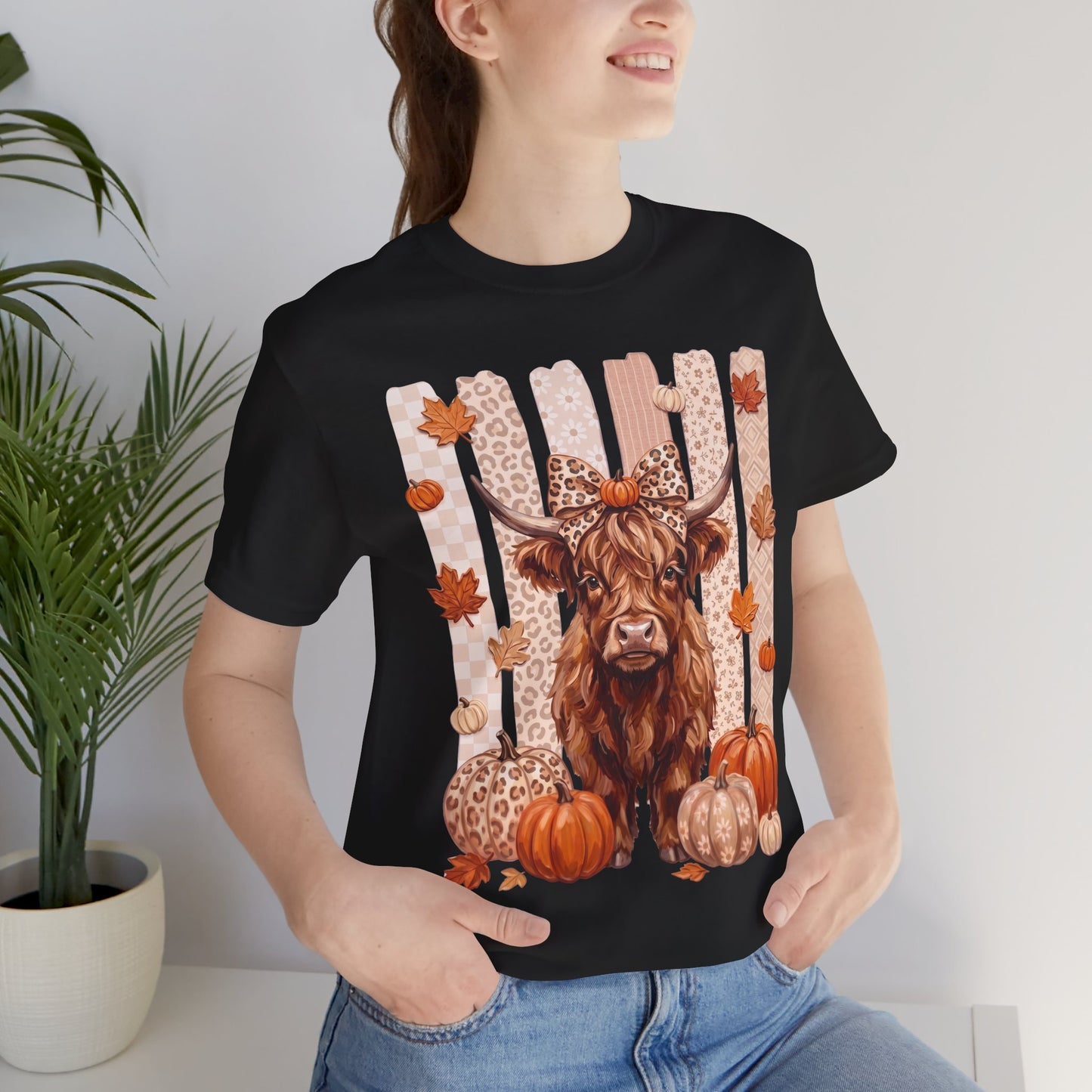 Highland Cow Autumn T-Shirt — Pumpkin & Leaves Fall Graphic Tee - 14942