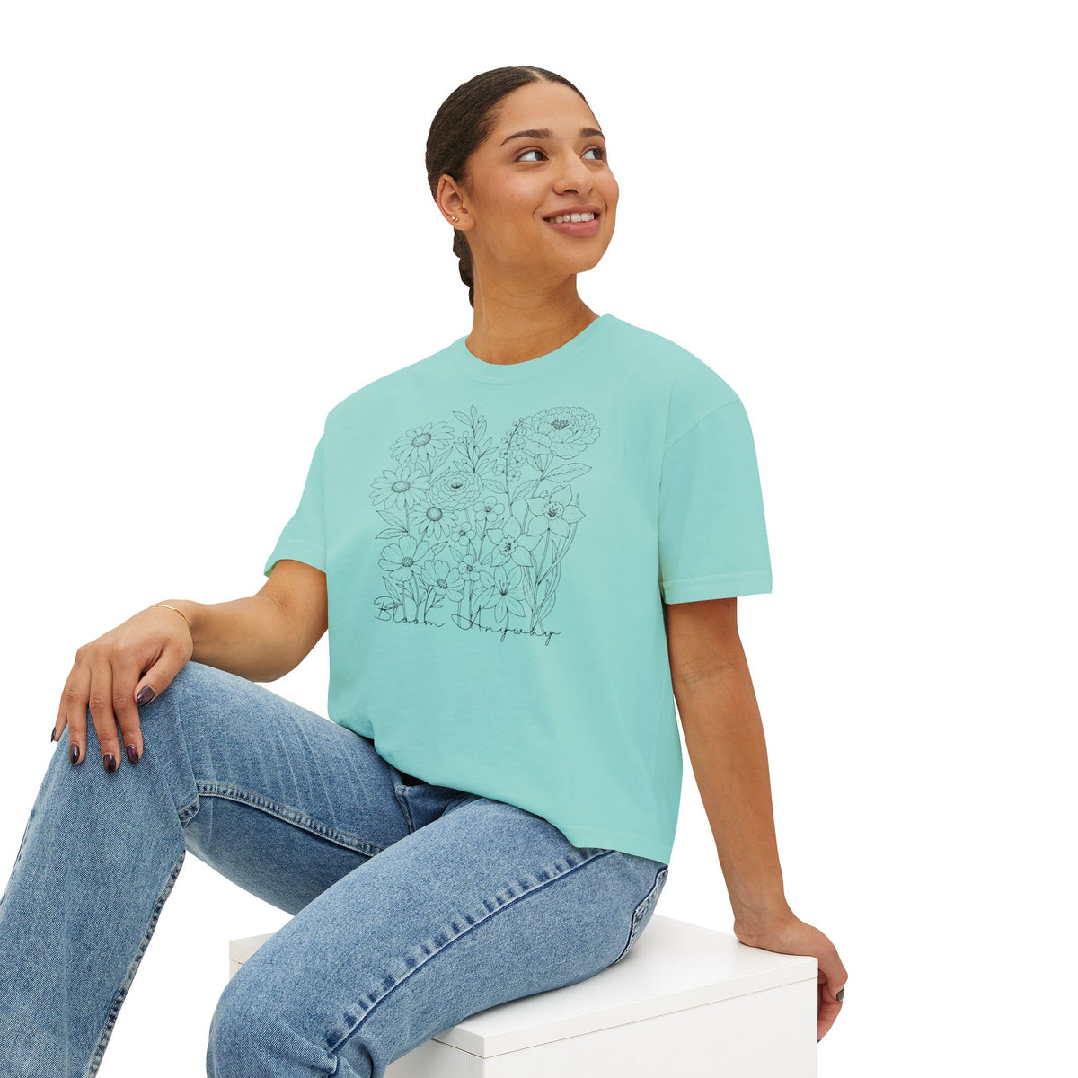 Floral Line Art Boxy T-Shirt, Women’s Botanical Sketch Tee - 14987