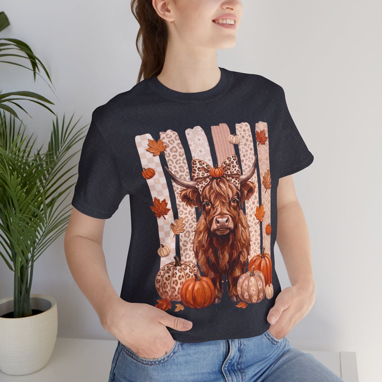 Highland Cow Autumn T-Shirt — Pumpkin & Leaves Fall Graphic Tee - 14942