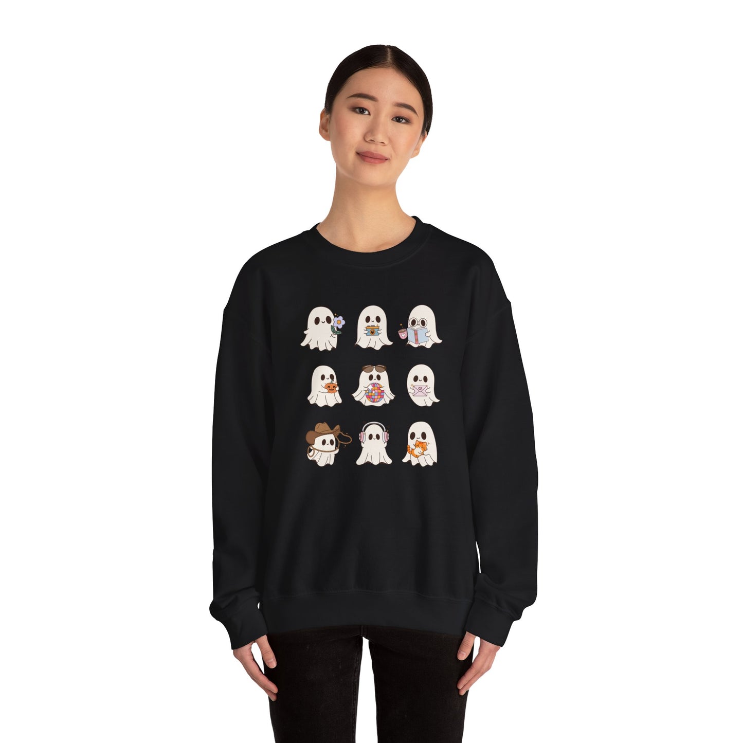 Cute Ghosts - Unisex Heavy Blend™ Crewneck Sweatshirt