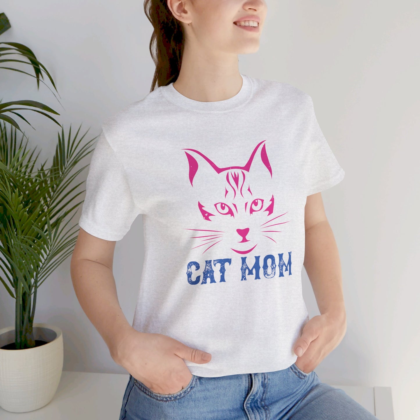 Cat Mom - Unisex Jersey Short Sleeve Tee