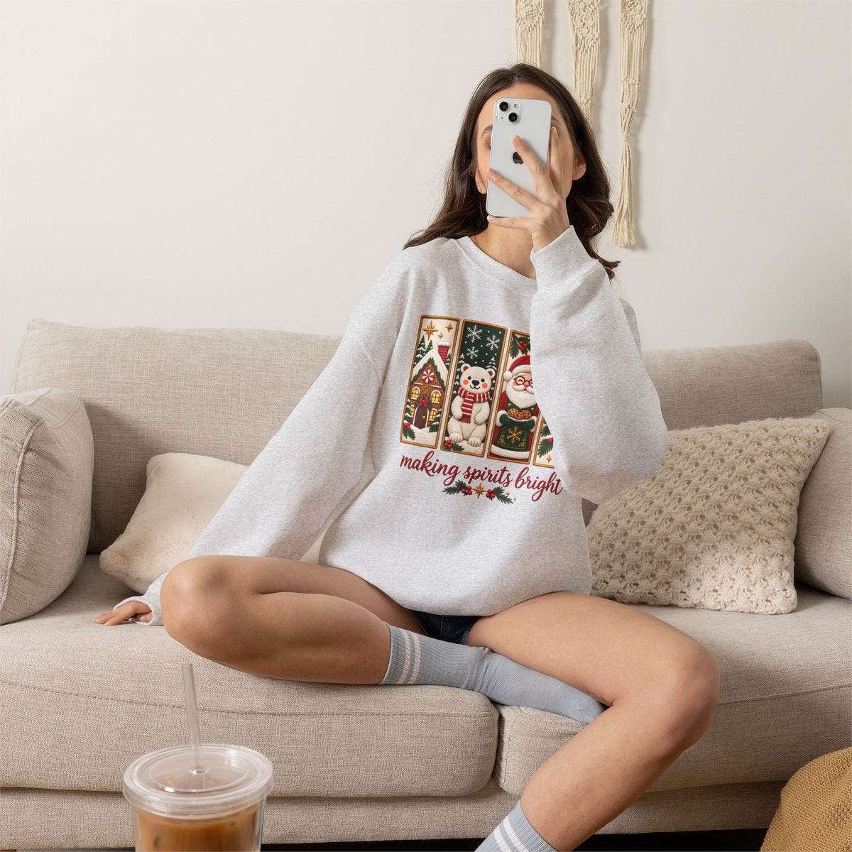 Making Spirits Bright Sweatshirt, Cute Vintage Christmas Crewneck - 14548