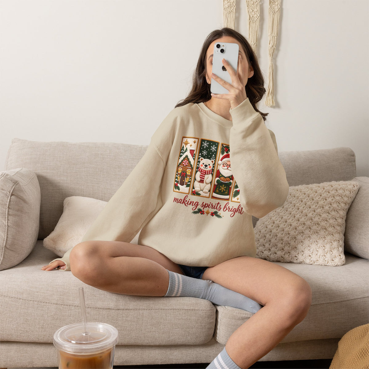 Making Spirits Bright Sweatshirt, Cute Vintage Christmas Crewneck - 14548